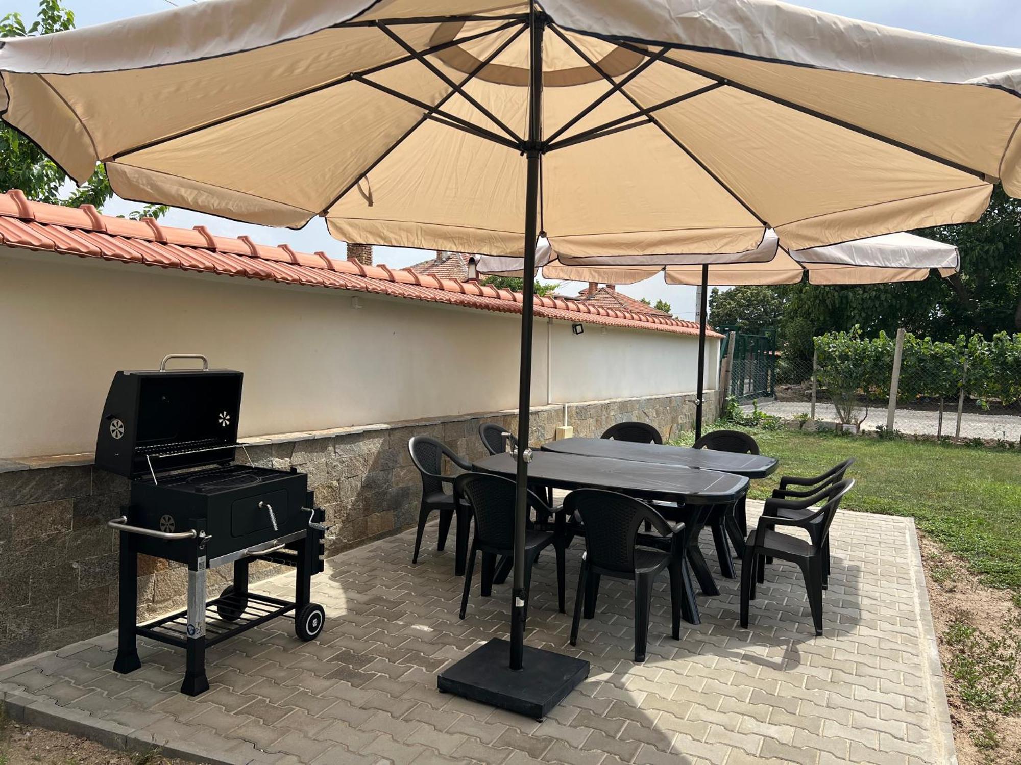 Къща За Гости Бадови Hisarya Exterior foto